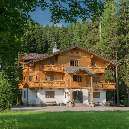 Bio-Holzhaus und Landhaus Heimat Ramsau am Dachstein Exterior foto
